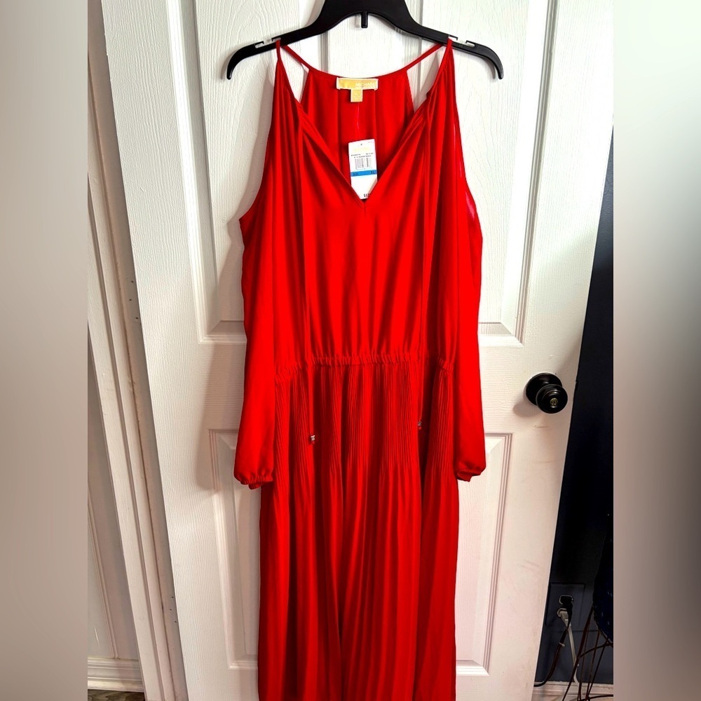 NWT Michael Kors XL Red Long Sleeve Cold Shoulder Dress Vibrant Avant Garde Chic